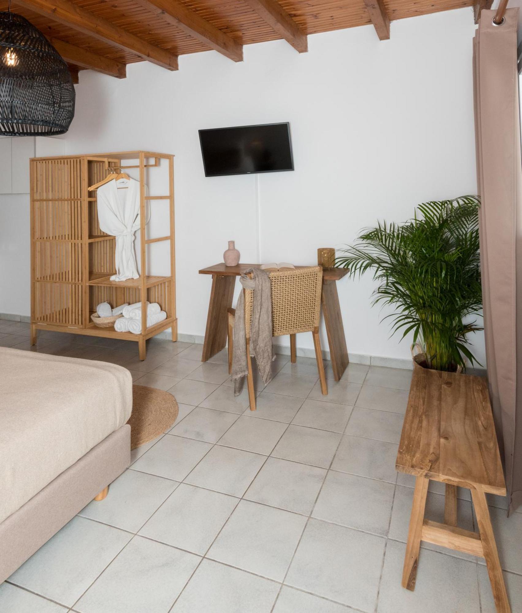 Kanelis Studios & Suites Mytakas Exterior foto